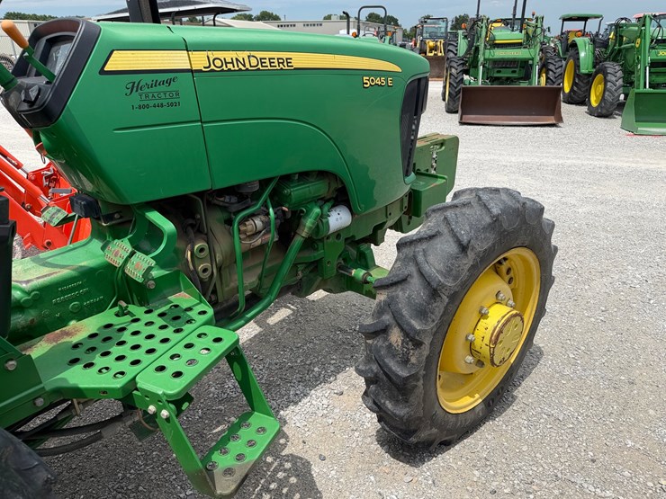 john-deere-5045e-image-23