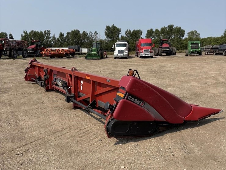 2010-case-ih-3412-image-4