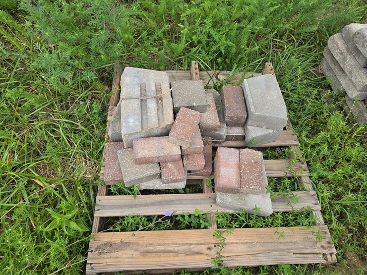 #24164-•-landscaping-blocks-image-2