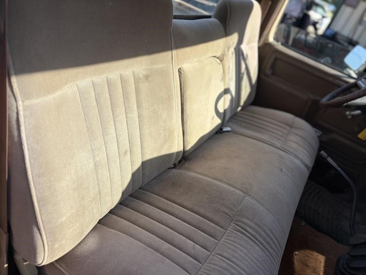 1983-ford-f350-image-9