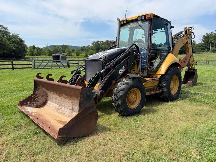 caterpillar-420e-it-image-1