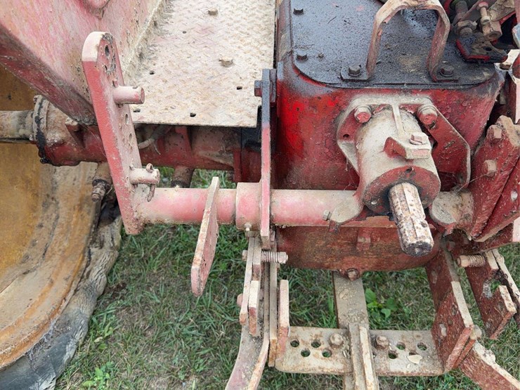 massey-ferguson-30-image-32