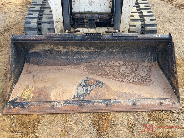 2020-bobcat-t740-image-13