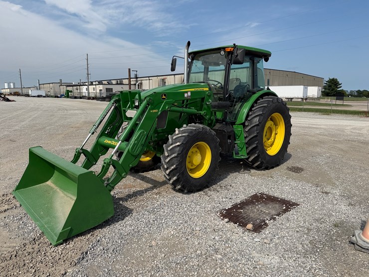 2017-john-deere-6105e-image-1