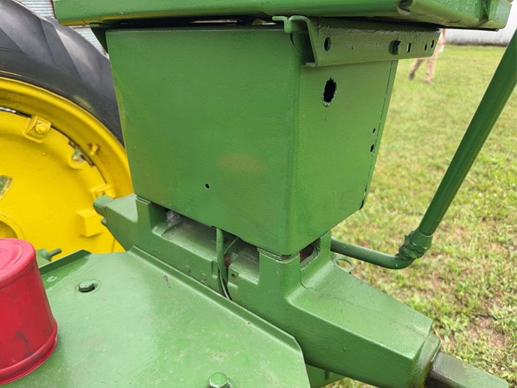 john-deere-model-b-image-36