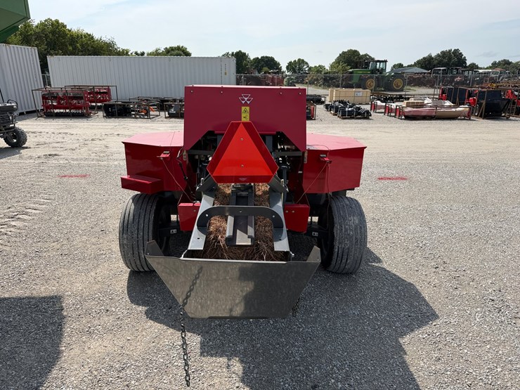 2020-massey-ferguson-1840-image-6