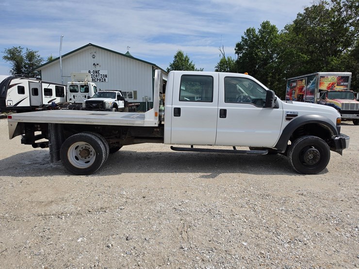 2008-ford-f550-image-11