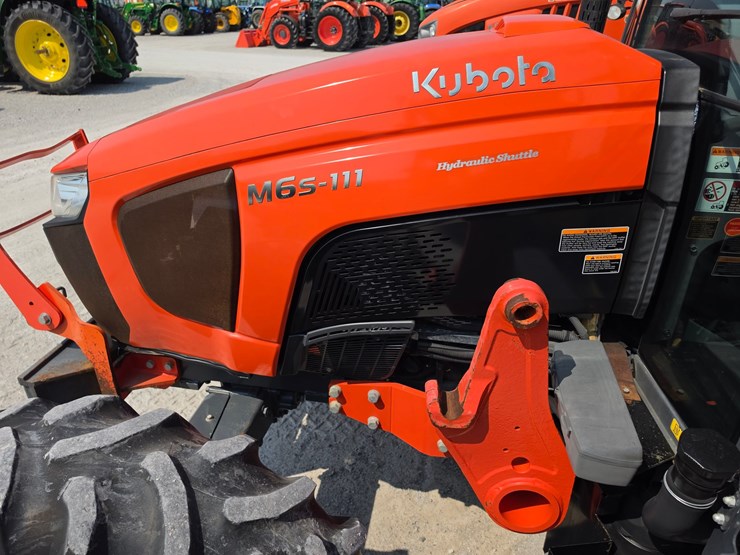 2021-kubota-m6s-111-image-3
