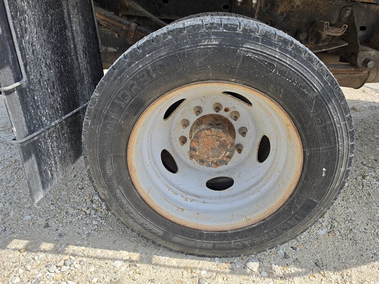 2008-ford-f550-image-55