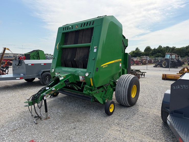 2018-john-deere-560m-image-15