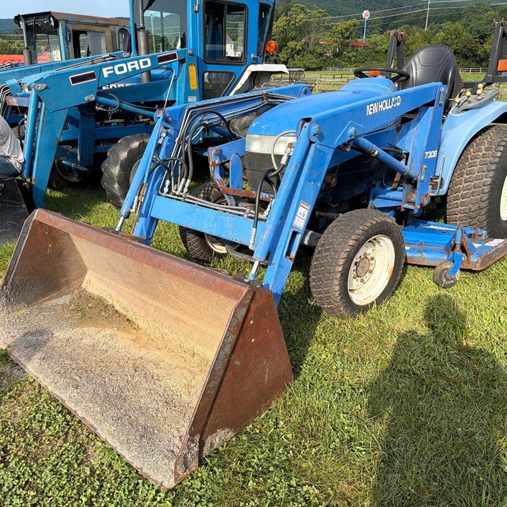 NEW HOLLAND TC33D