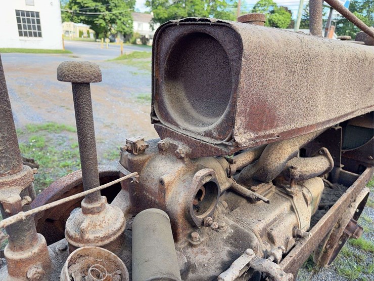 john-deere-model-b-image-22