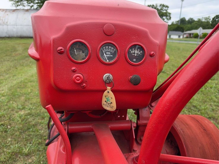 massey-ferguson-44-image-37
