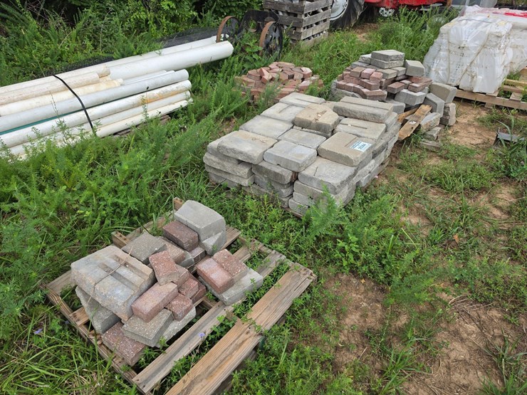 #24164-•-landscaping-blocks-image-1