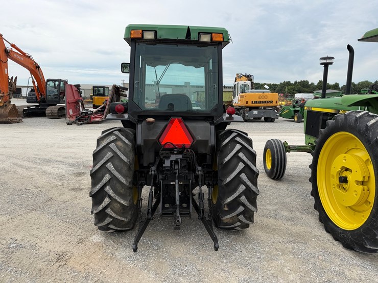 1996-john-deere-5200-image-15