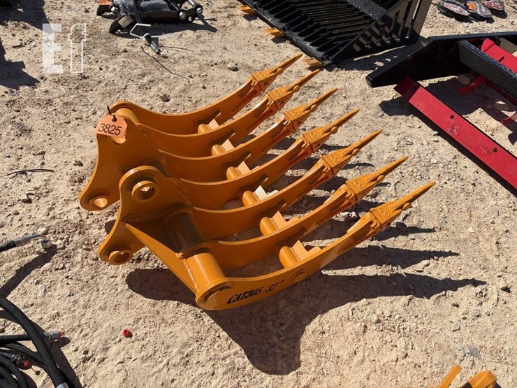 caterpillar-305-image-1