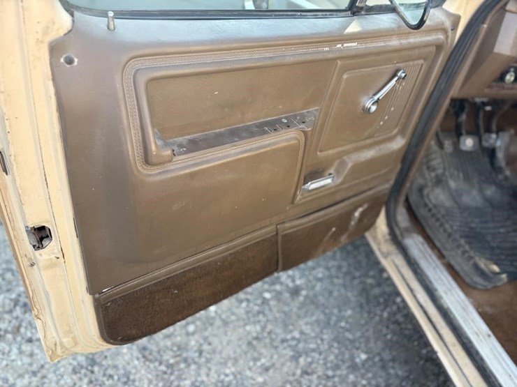 1983-ford-f350-image-11