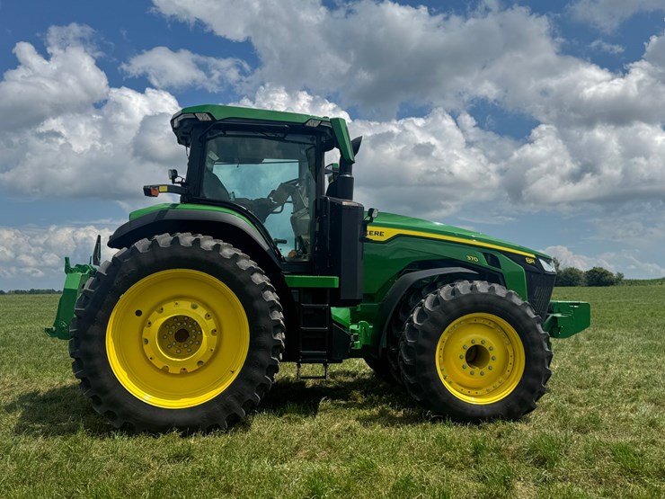 john-deere-8r-370-image-9