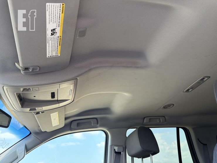 2015-chevrolet-tahoe-image-15