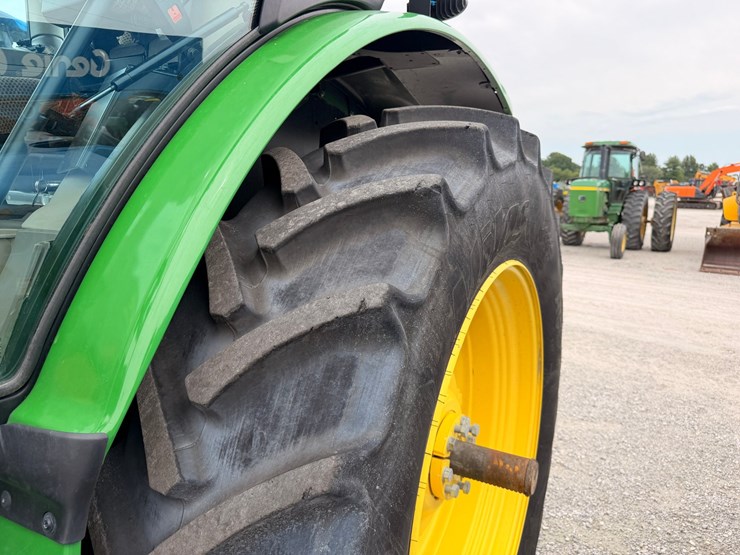 2025-john-deere-6r-155-image-4