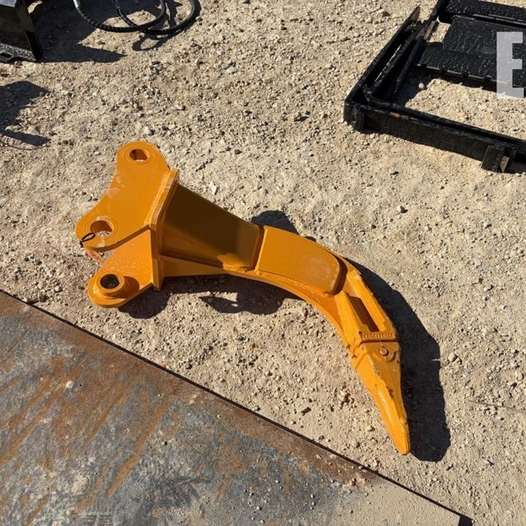 CATERPILLAR 305