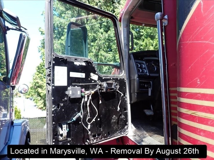 2010-kenworth-t660-image-8