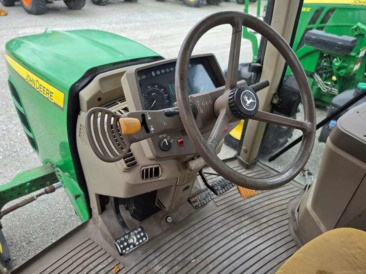 2010-john-deere-6330-image-9