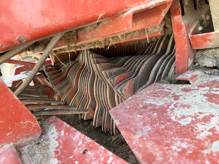 hesston-4790-image-19