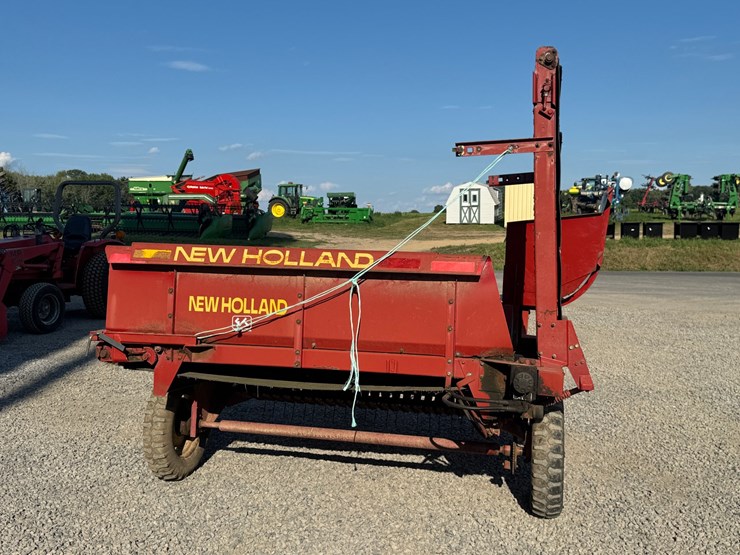 new-holland-166-image-4