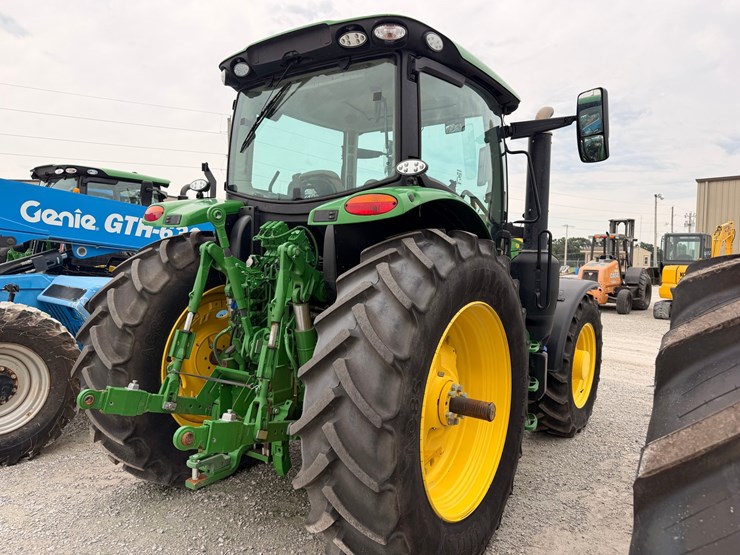 2025-john-deere-6r-155-image-13