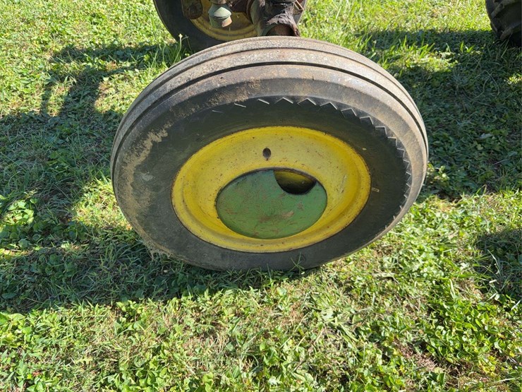 john-deere-m-image-12