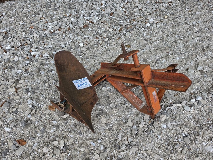 #24163-•-single-bottom-plow-image-1