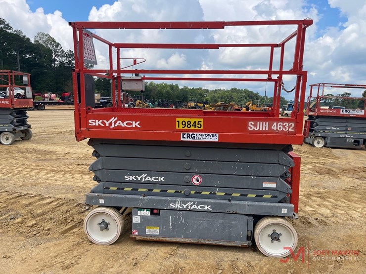 2015-skyjack-sjiii4632-image-6