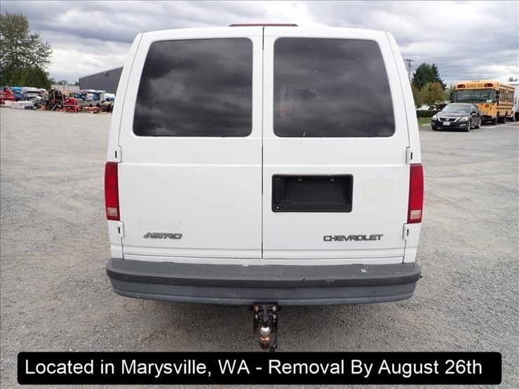 2004-chevrolet-astro-image-16
