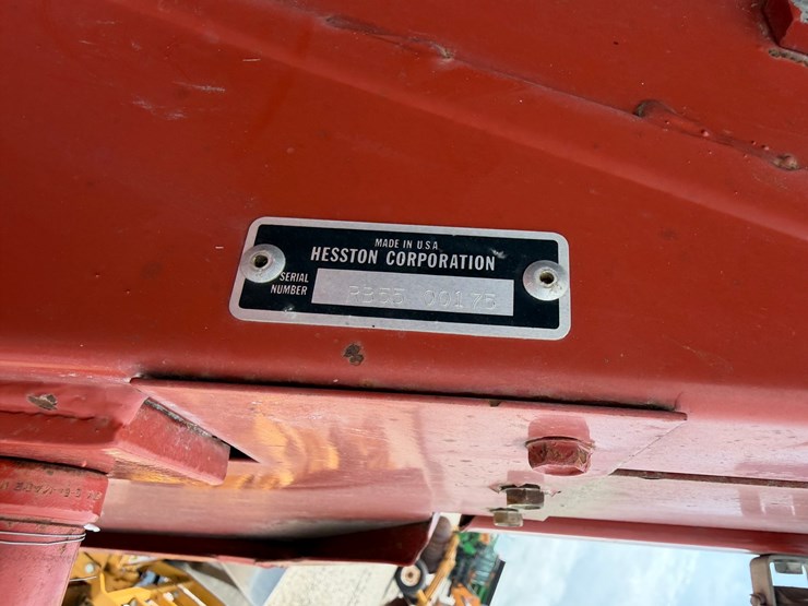 hesston-550-image-4