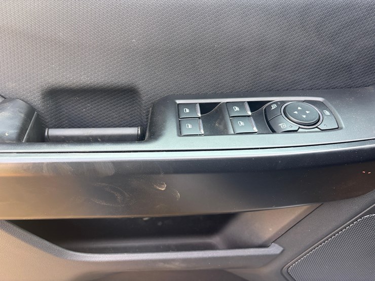 2023-ford-f150-image-11