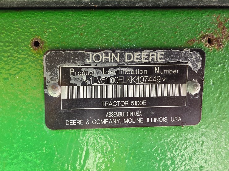 2019-john-deere-5100e-image-3