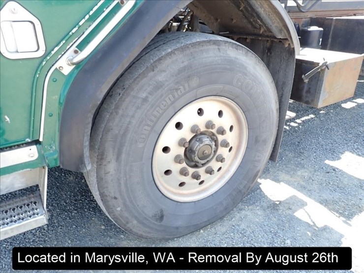 2007-peterbilt-320-image-22