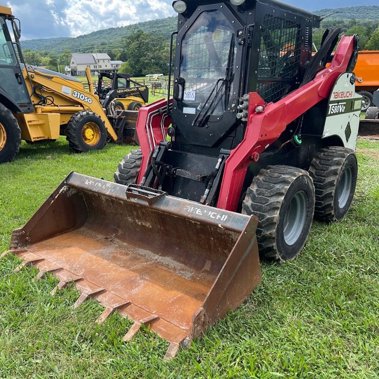 TAKEUCHI TS80V2