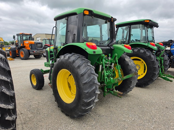 2010-john-deere-6330-image-11