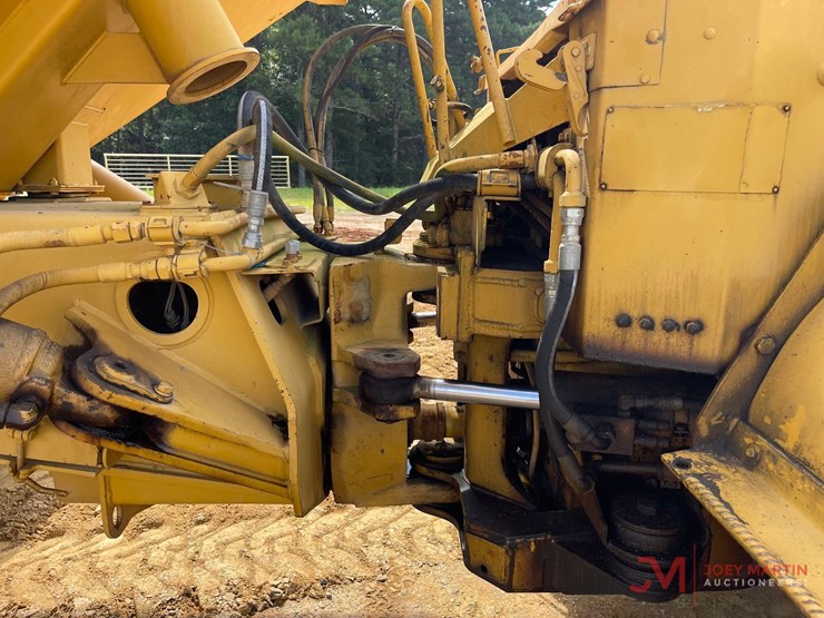 caterpillar-d400d-image-14