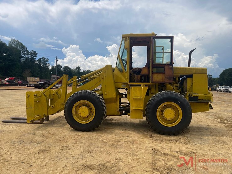 rubber-tire-loader,-sn;-unreadable,-meter-reads-591-hours,-56"-forks,-diesel-engine-image-6