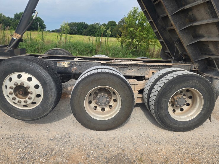 2011-kenworth-t660-image-88