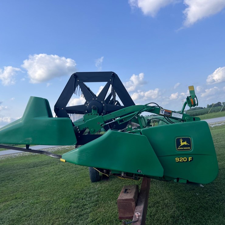 JOHN DEERE 920F