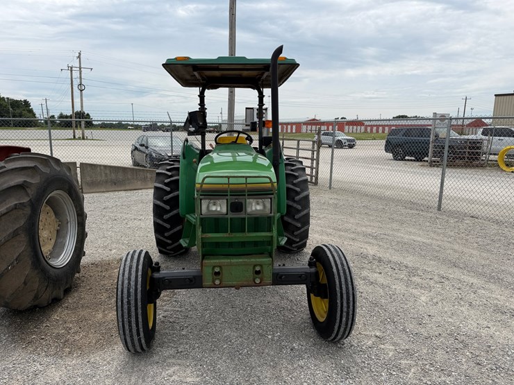1997-john-deere-5200-image-2