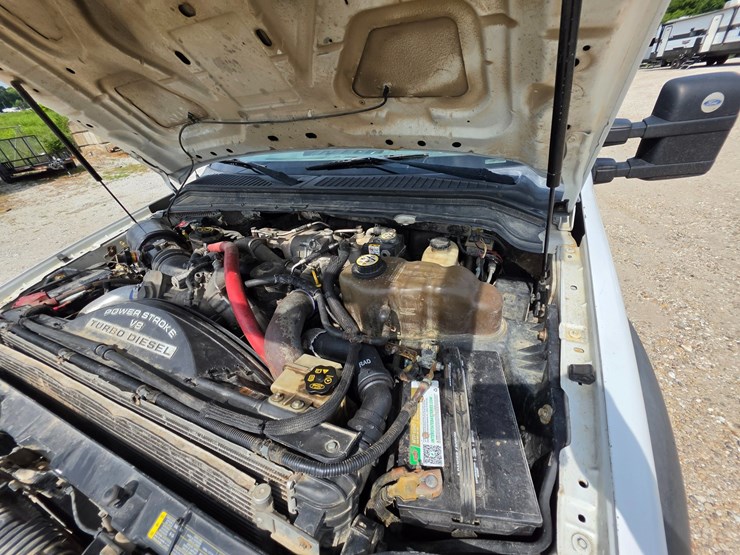 2008-ford-f550-image-23
