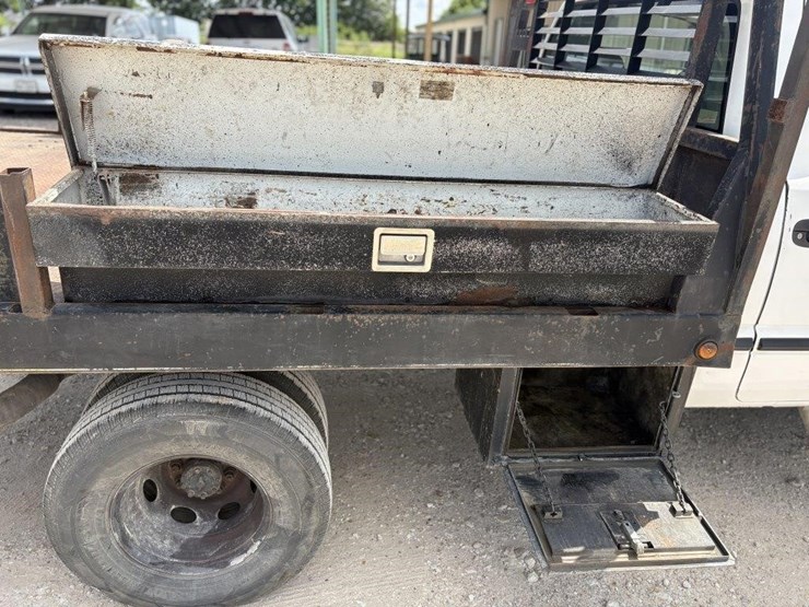 l1---2001-3500-2wd-dodge-flat-bed-image-5