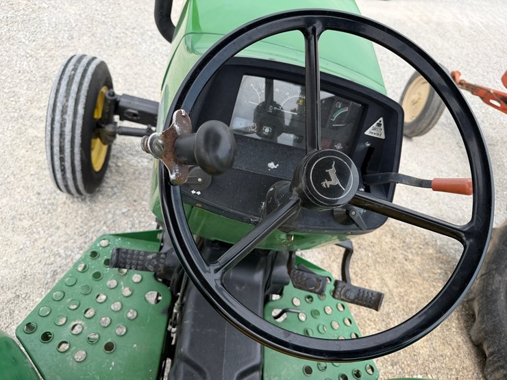 1997-john-deere-5200-image-6