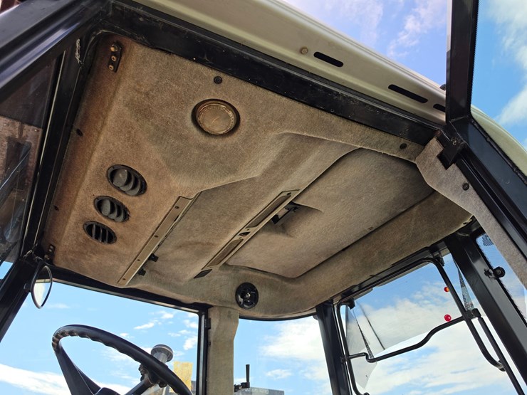 1996-massey-ferguson-6180-image-16