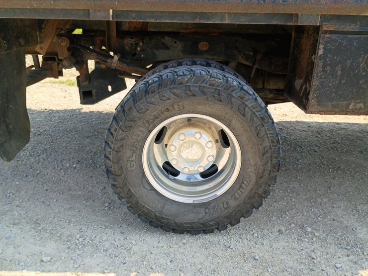 2013-ford-f350-image-106